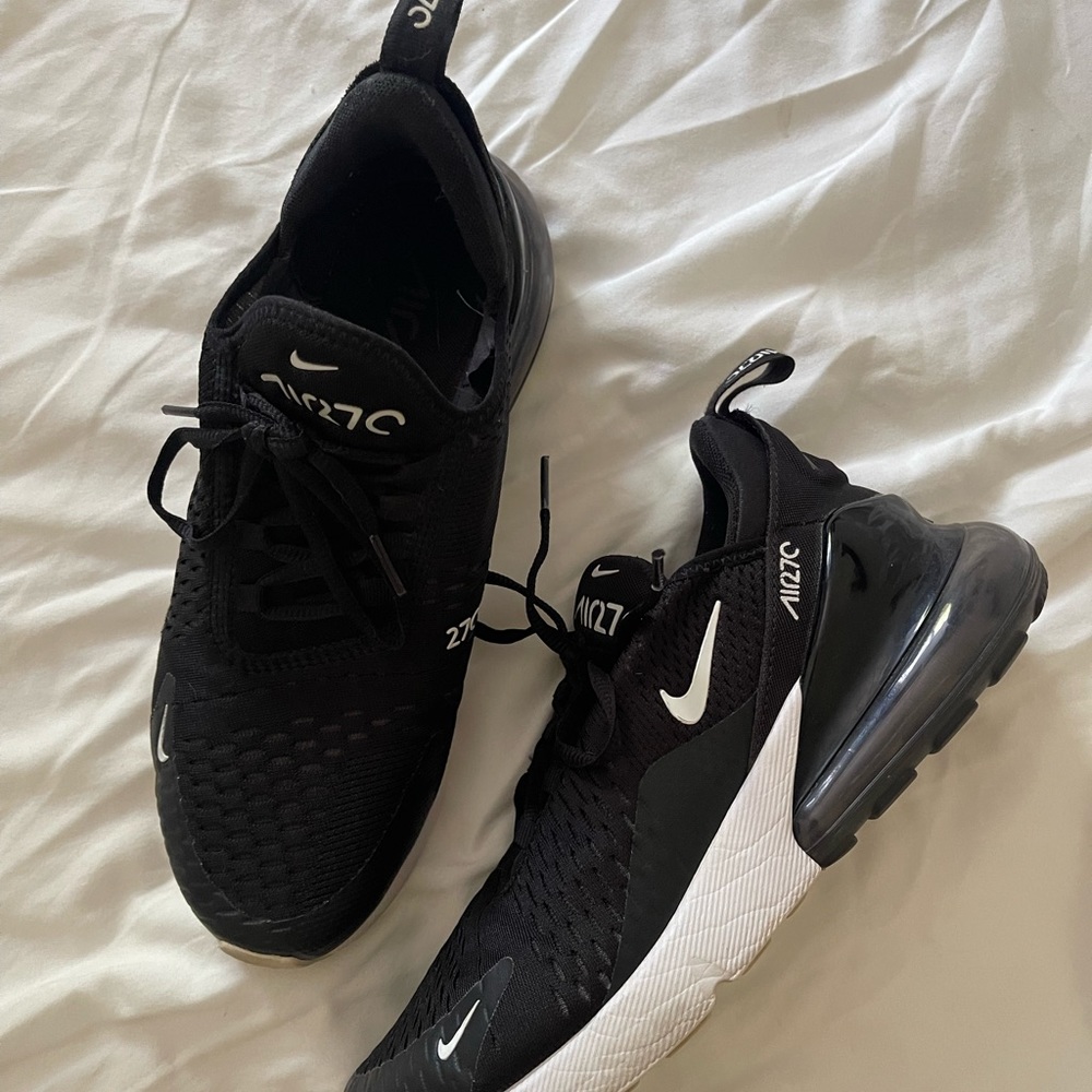 Women’s Nike Air Max 270